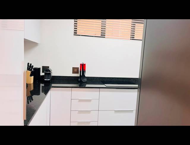 2 BEDROOM SECTIONAL TITLE TO LET IN HAWAAN